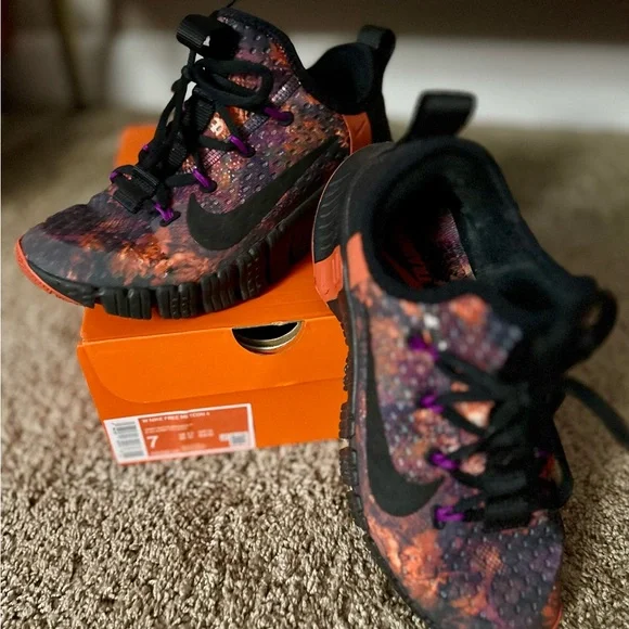 Nike Free Metcon 4 (Size 7) - Picture 6 of 8